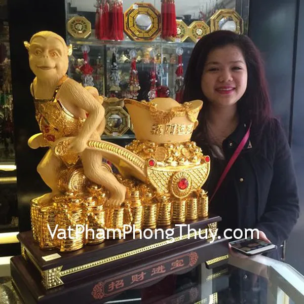 Chị Bích- khách hàng mua khỉ phát tài kéo nguyên bảo K022M