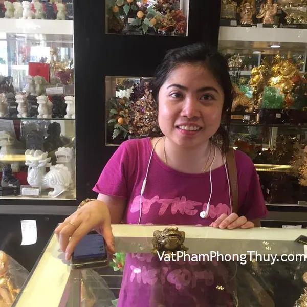 Chị Hương - khách hàng mua thiềm thừ đồng D114