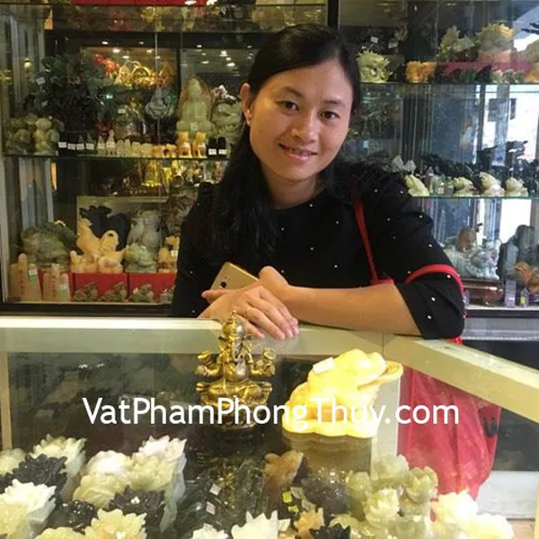 Chị Luyến - Khách hàng mua Phật đầu voi D263 và Thiềm thừ hoàng long GM022