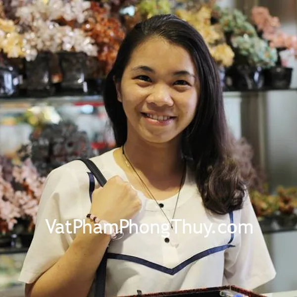 Chị Ngọc - Khách hàng mua dây rút Tỳ Hưu thạch anh hồng S6136 và hồ ly thạch anh hồng S6341