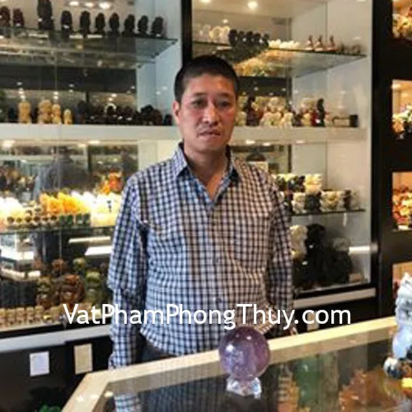 Anh Điệp - khách hàng mua quả cầu thạch anh tím GM142