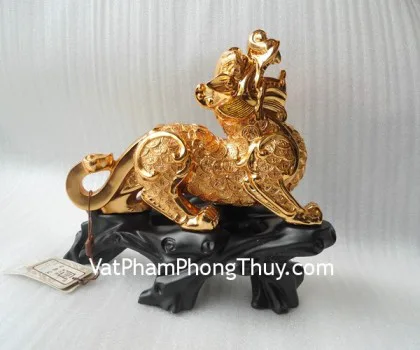 Tỳ hưu vàng kim, đế gỗ 4 chân- vượng tài bích tà E049