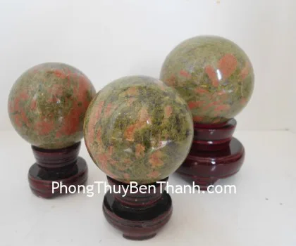 Qủa cầu đá hồng lục bảo(vỏ ruby) DT178-S4-1010