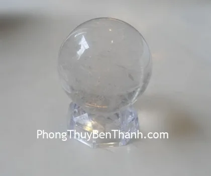 Quả cầu thạch anh vàng non 1047gr M191-S1-1779