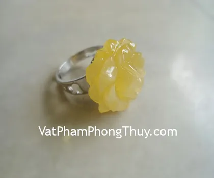 Nhẫn hoa mẫu đơn hổ phách bọc bạc(có giấy kiểm định) S919