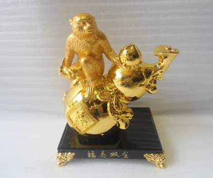 Chúa khỉ cầm đào bên hồ lô đế thủy tinh - phước thị song toàn FK061M