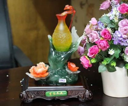 Bình tài lộc xanh ngọc trắng chạm uyên ương sen hồng đế gỗ nghệ thuật lớn - Hoà Hài Mỹ Mãn LN203