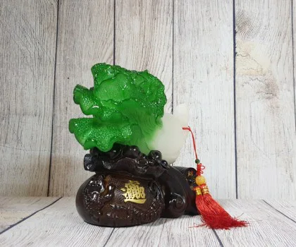 Băp cải xanh ngọc trên đế gỗ bao nguyên bảo - Chiêu Tài Tấn Bảo/ Tài Nguyên Cuồn Cuộn LN083