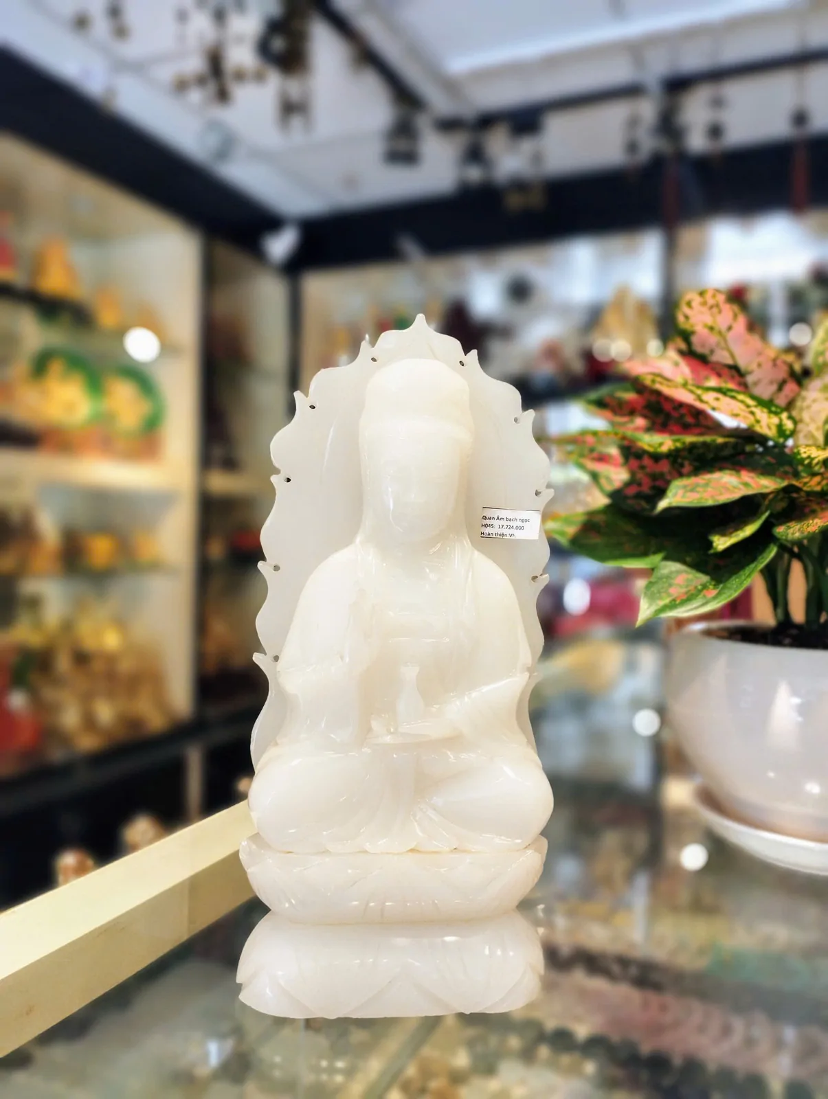 Quan âm bạch ngoc lớn H045