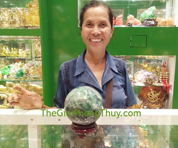 Chị Khánh- Khách hàng mua Qủa cầu đá dạ quang xanh FGM144-F3-7860.