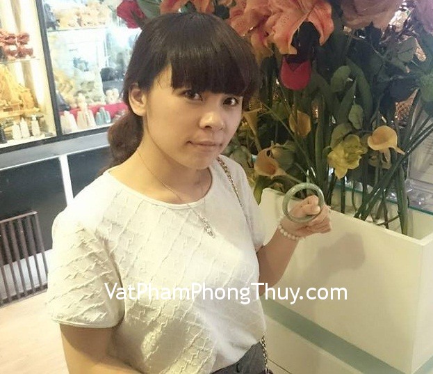 Chị Trang - Khách hàng mua vòng ngọc Myanmar VM105-6880