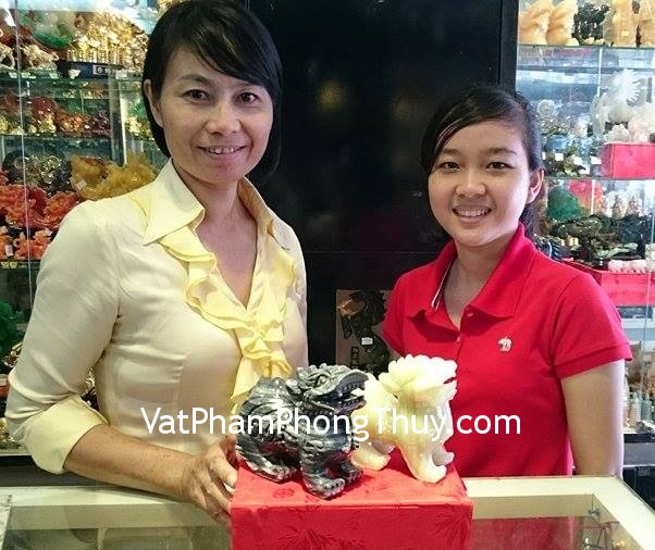 Chị Ngọc- Khách hàng mua Tỳ hưu bắc kinh đen BKD-M và Tỳ hưu bắc kinh xanh BKX-M