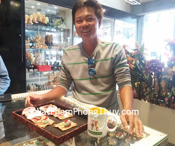 Anh Thơm - Khách hàng mua Hồ ly thạch anh trắng S6496, Tỳ hưu vẩy rồng mắt mèo S931, Tỳ hưu vẩy rồng đông linh S932, Tỳ hưu vẩy rồng ngọc tủy S935 và Mặt hổ mắt mèo S6721