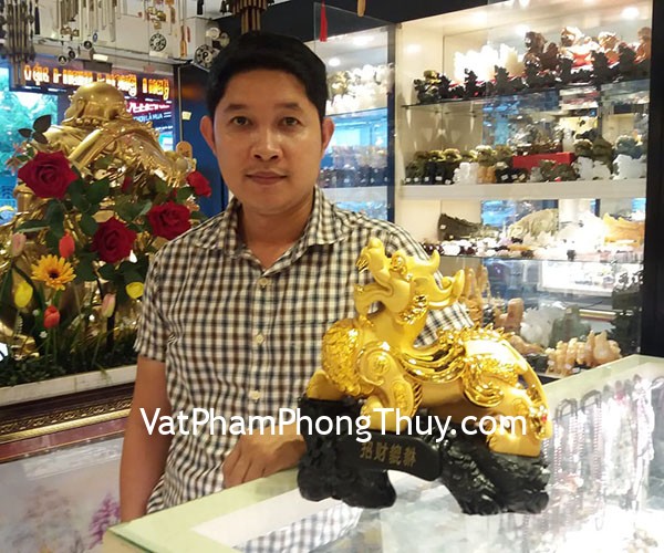 Anh Tuấn - khách hàng mua tỳ hưu kim sa vảy đồng tiền C045A